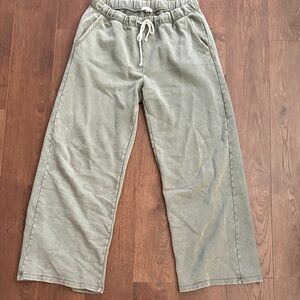 Casual Wide Leg Pants in Olive Green